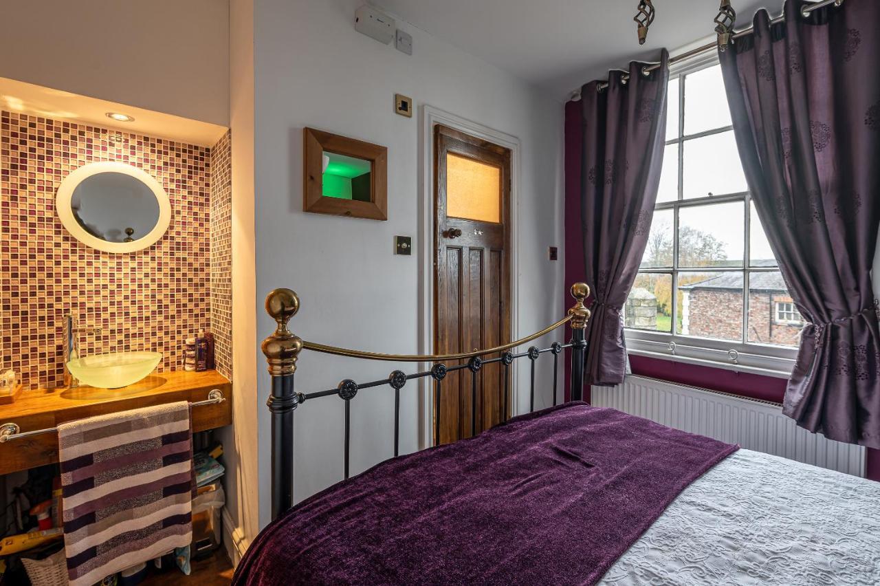 Crookback House Apartman York Kültér fotó
