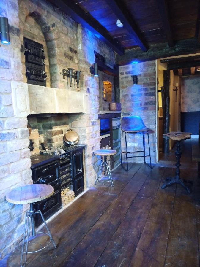 Crookback House Apartman York Kültér fotó